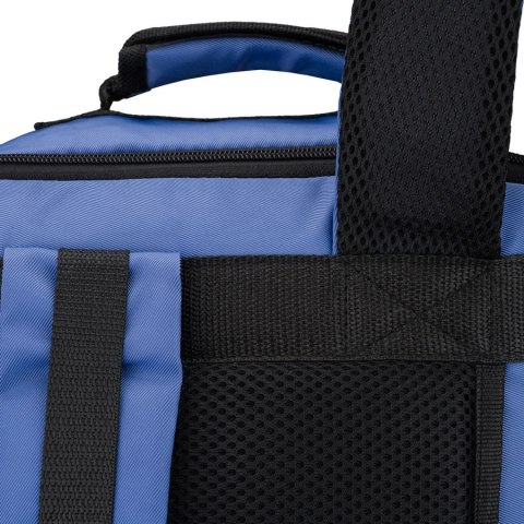 Kabinowy plecak z poliestru w niebieskim kolorze, zawieszony na regulowanych szelkach - Peterson